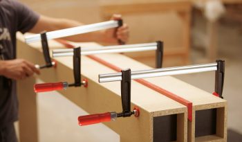 Screw clamp with wooden handle TPN-BE - Bilde 3